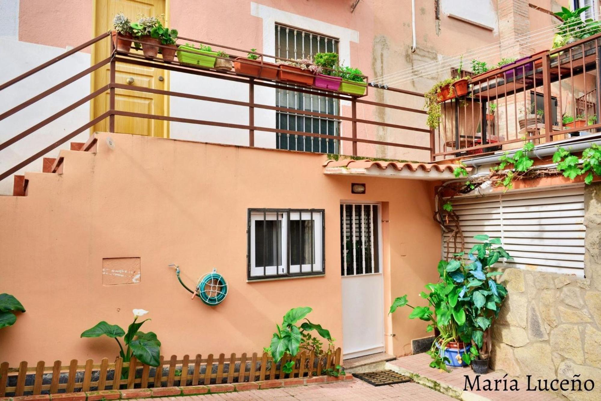 Comfortable Apartment In Caceres 55 M² Welcoming Terrace 외부 사진