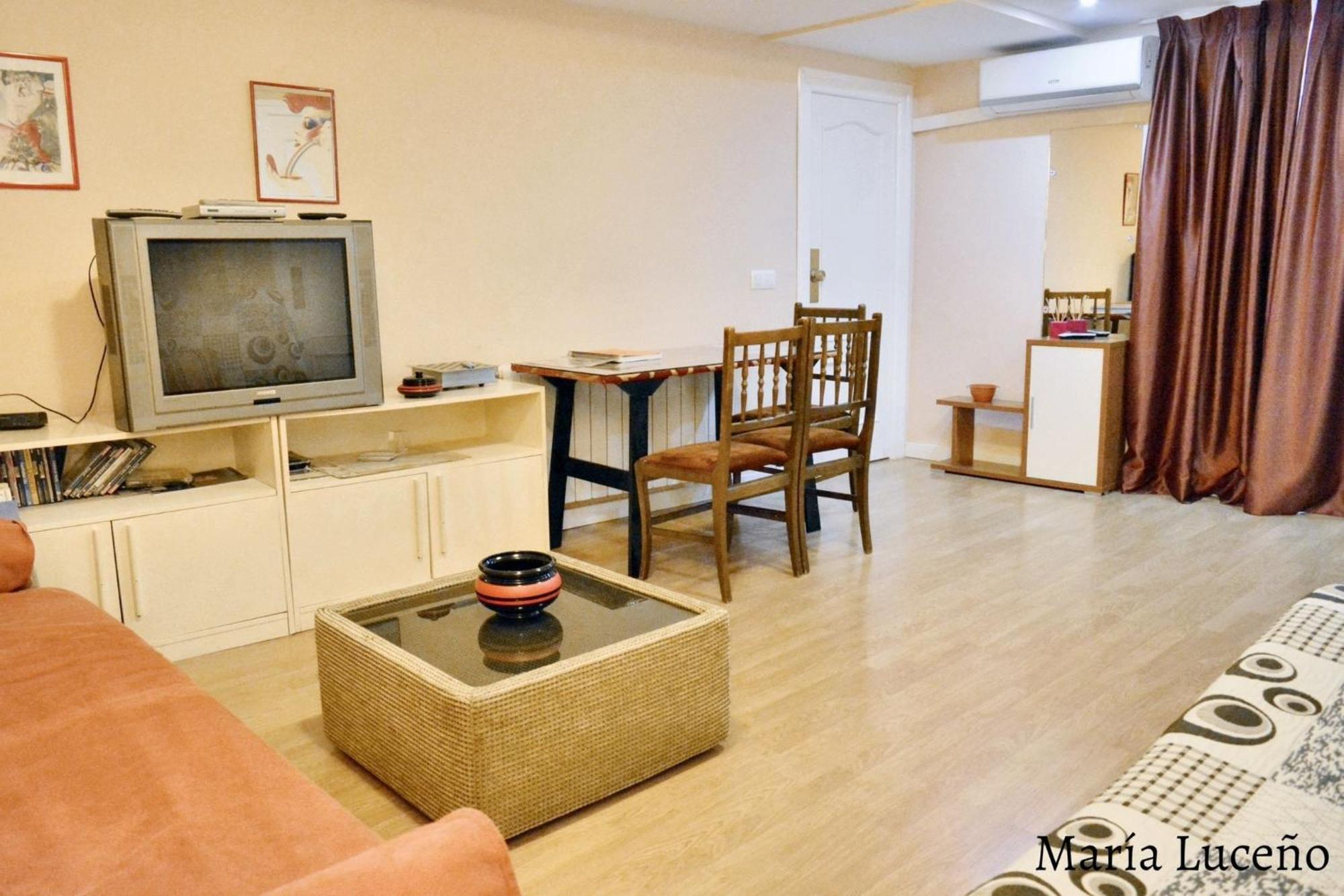 Comfortable Apartment In Caceres 55 M² Welcoming Terrace 외부 사진